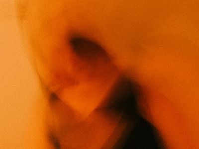 Abstract image representing airflow and breathing.